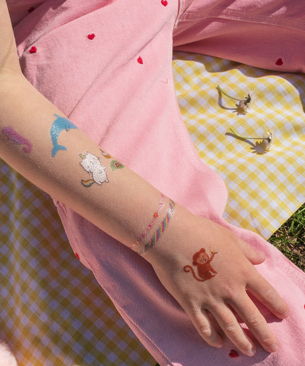 40 tatouages pailletés Cute Animals de la marque La Petite Épicerie, en mise en scène