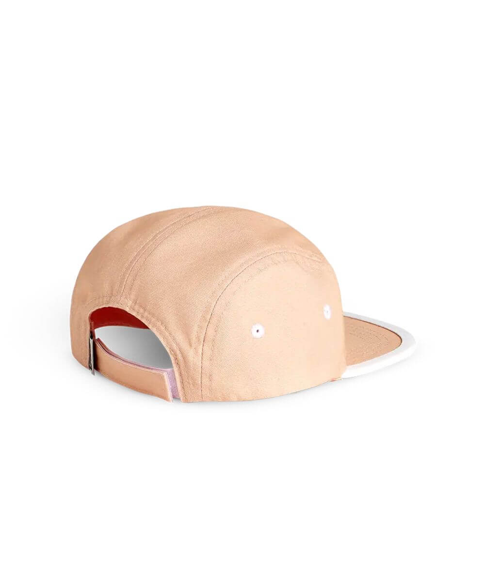Vue arrière de la Casquette Léopard Abricot de la marque Ki ET LA, sur fond blanc