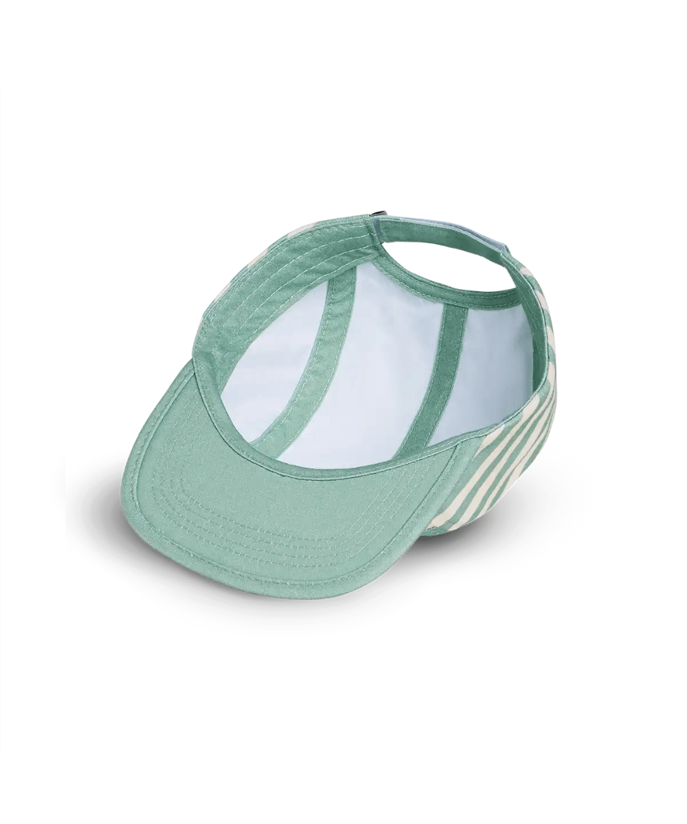 Intérieur de la casquette rayée vert sauge Ki ET LA, vue du dessous, fond blanc