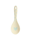 Cuillère à salade en mélamine imprimé Coeurs - Bleu de la marque danoise Rice, sur fond blanc