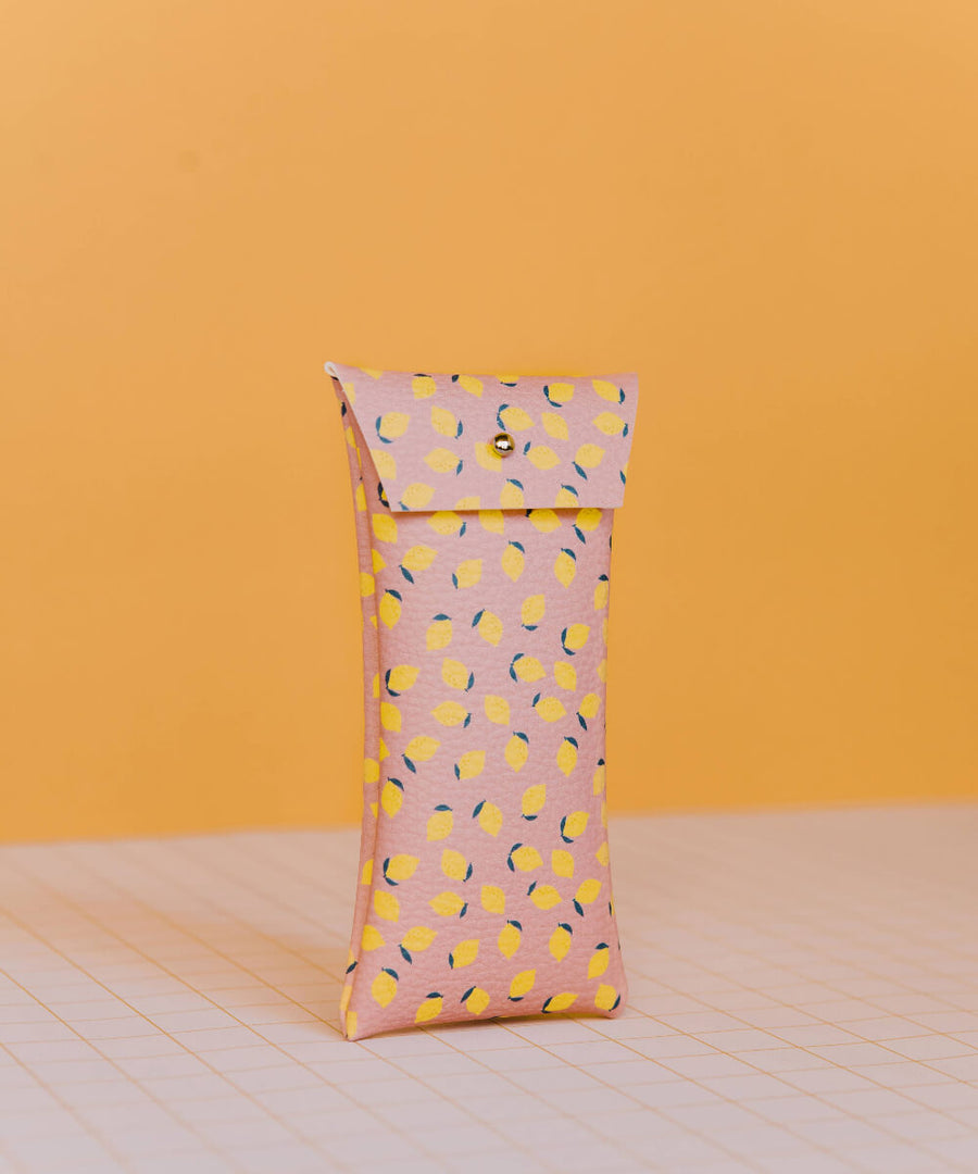 Etui à lunettes Citrons fond rose de la marque Ecke