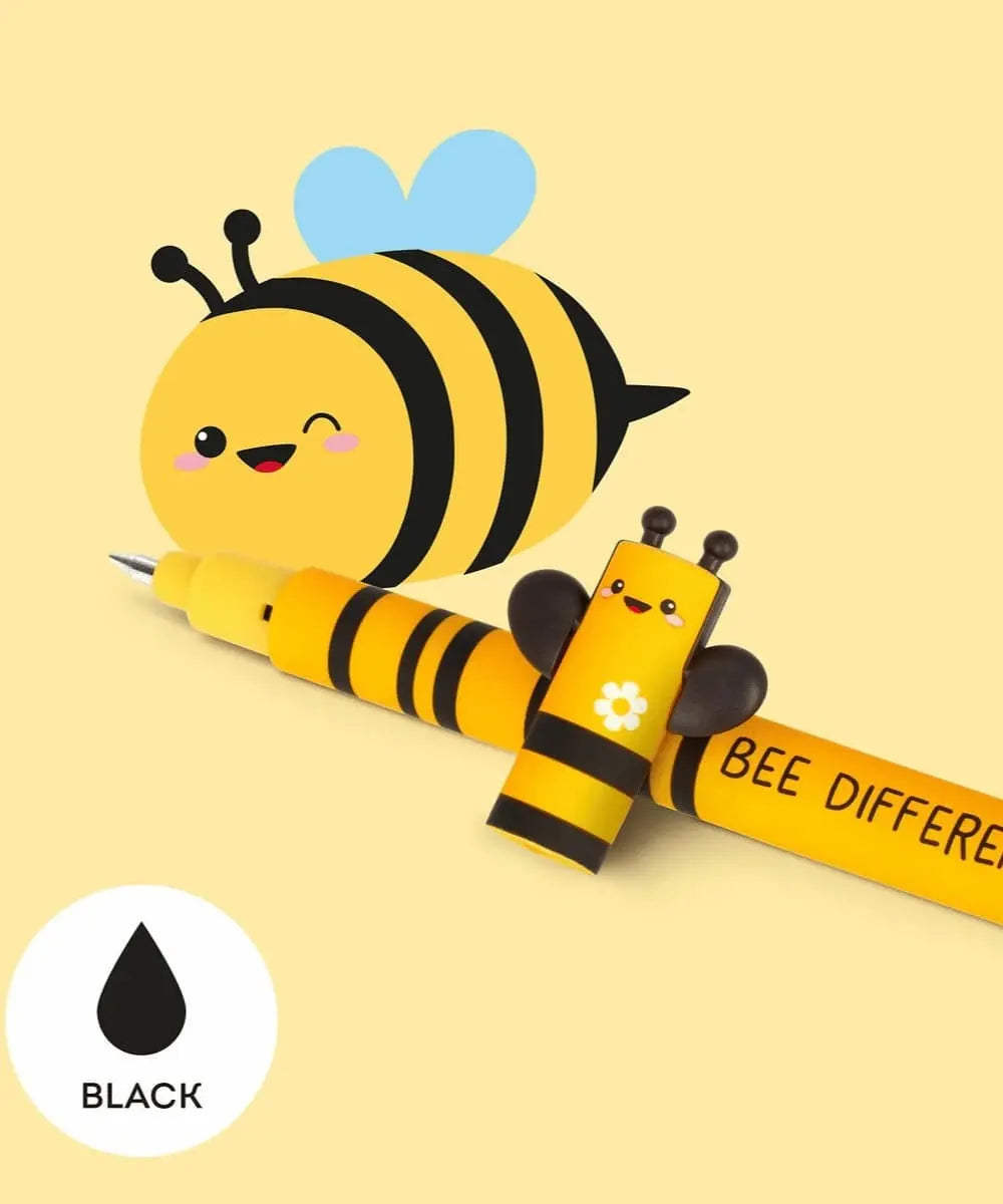 Photo zoomée de la mine du stylo à encre noire Abeille de Legami