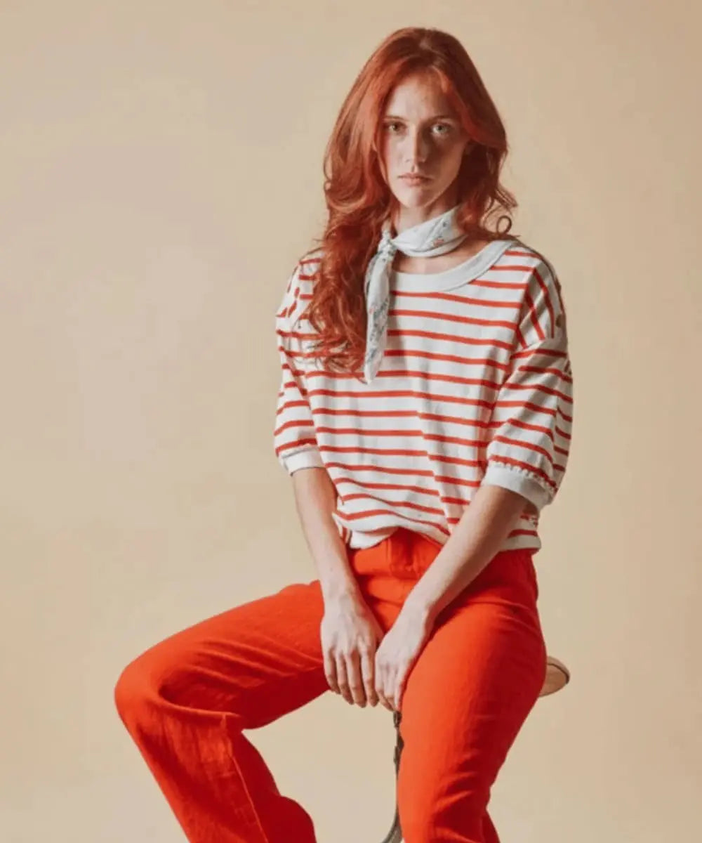 Photo portée du Sweat Dori marinière Rouge de Emile & Ida