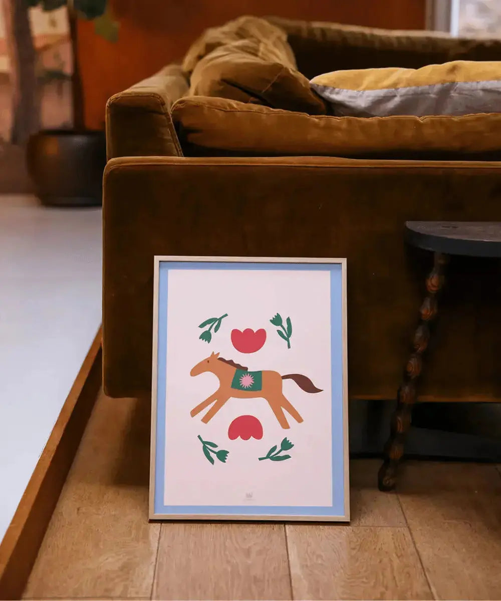 Affiche Cheval Nomade de Ma Petite Vie en situation dans un salon