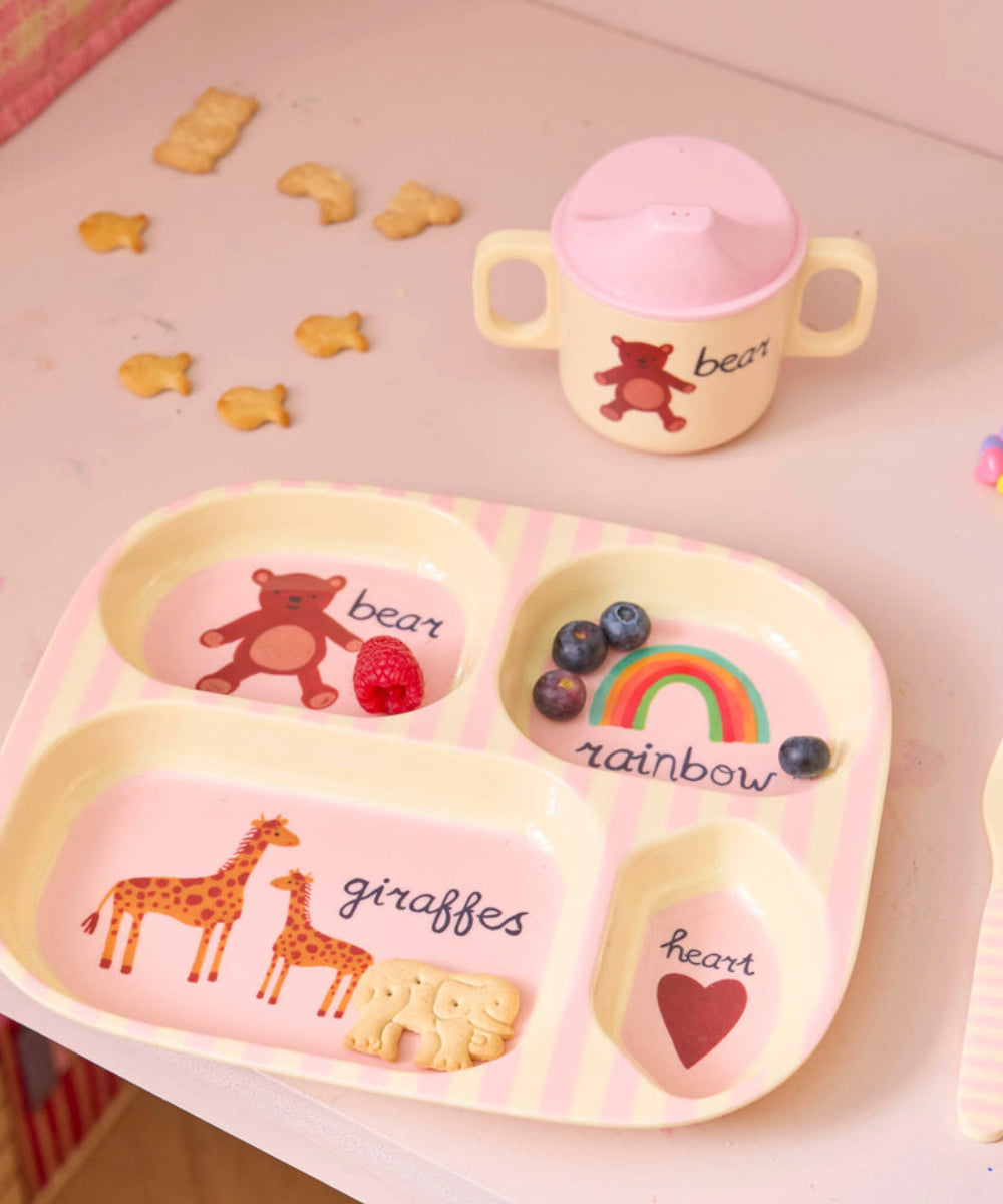 Assiette plateau a 4 compartiments en melamine imprimé abc rose rice dk pour enfant.