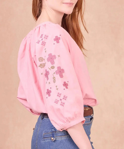 Photo de profil de la blouse Spinoza rose de la marque Calie Paris
