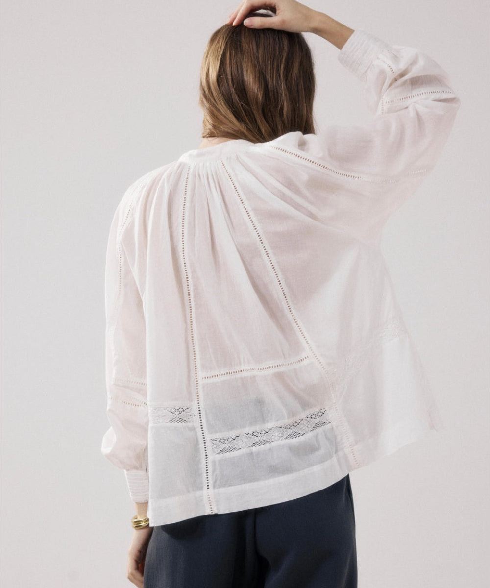 Blouse Cora écrue en voile de coton de Hartford