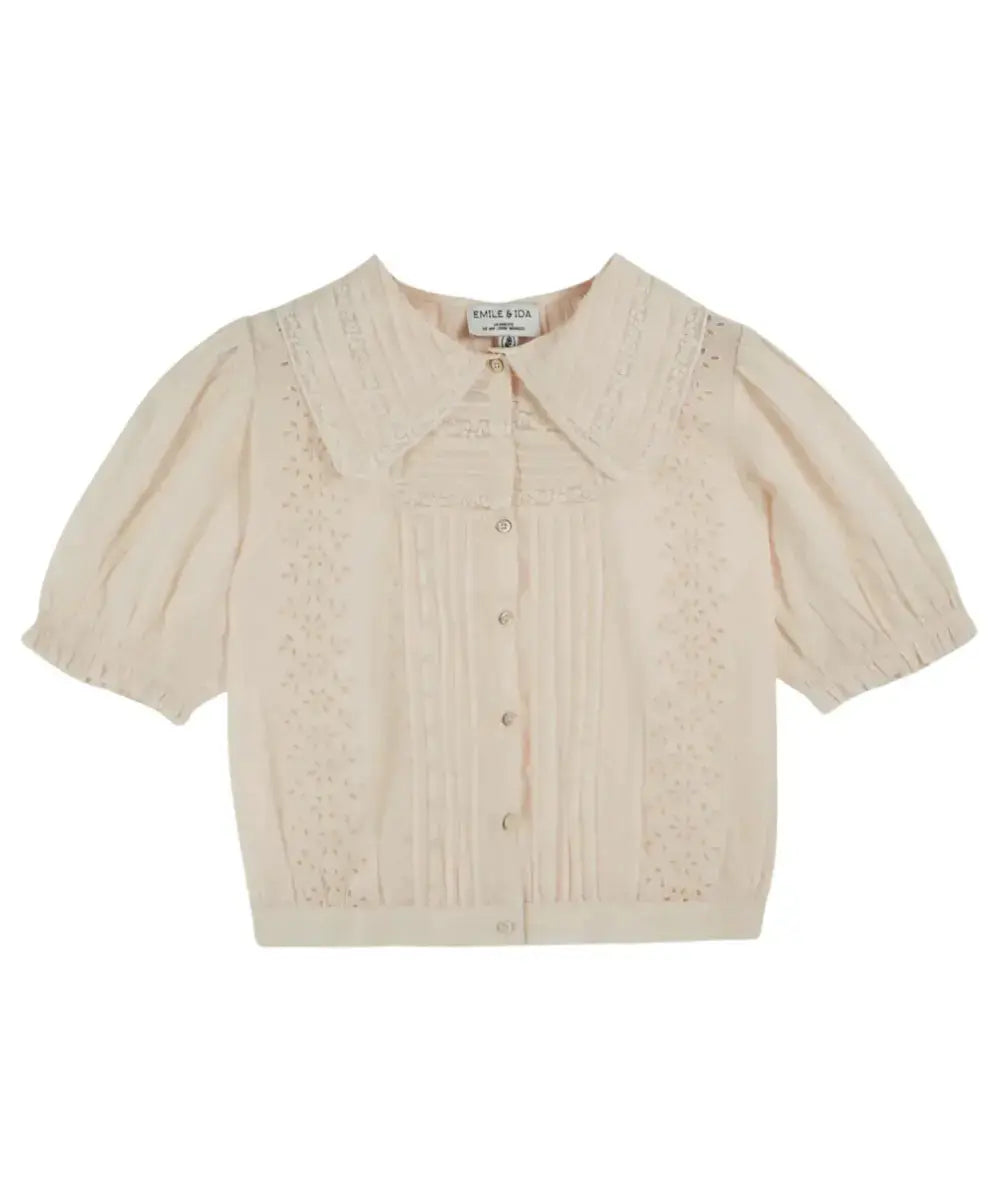 Blouse vintage Crème en coton Biologique de la marque Emile & Ida sur fond blanc