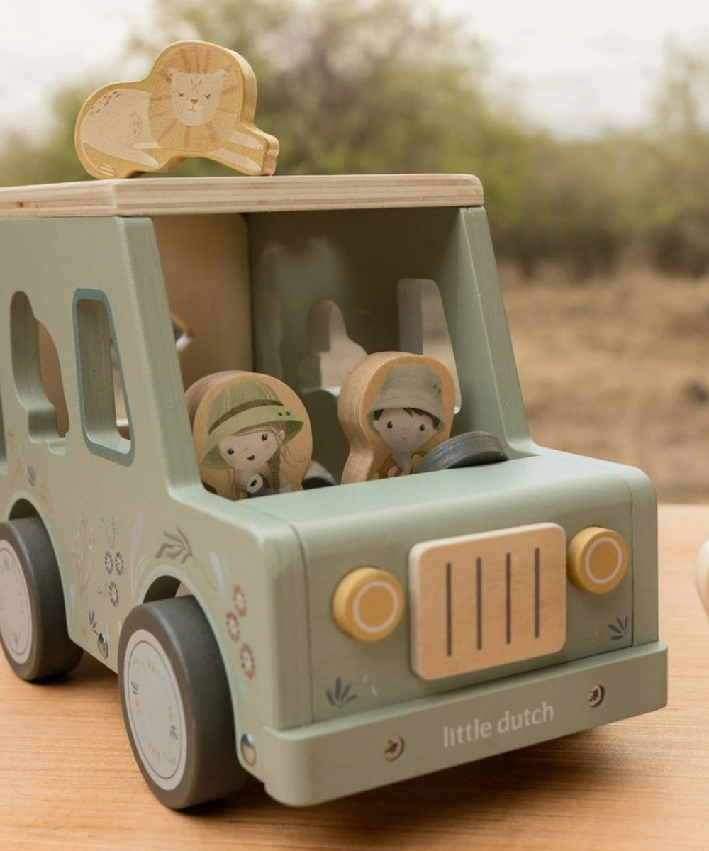 Boîte à formes voiture en bois Safari friends de Little Dutch avec blocs a encastrer.