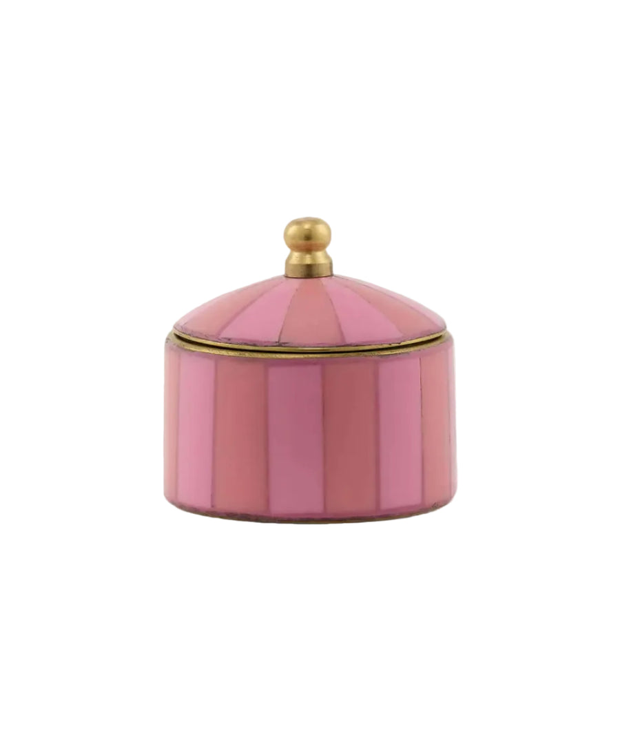 Petite boîte Bailey Rose de la marque Doing Goods vu de face sur fond clair