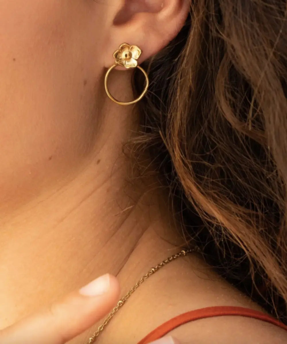 Boucles d'oreilles Layla Fleur en acier inoxydable doré