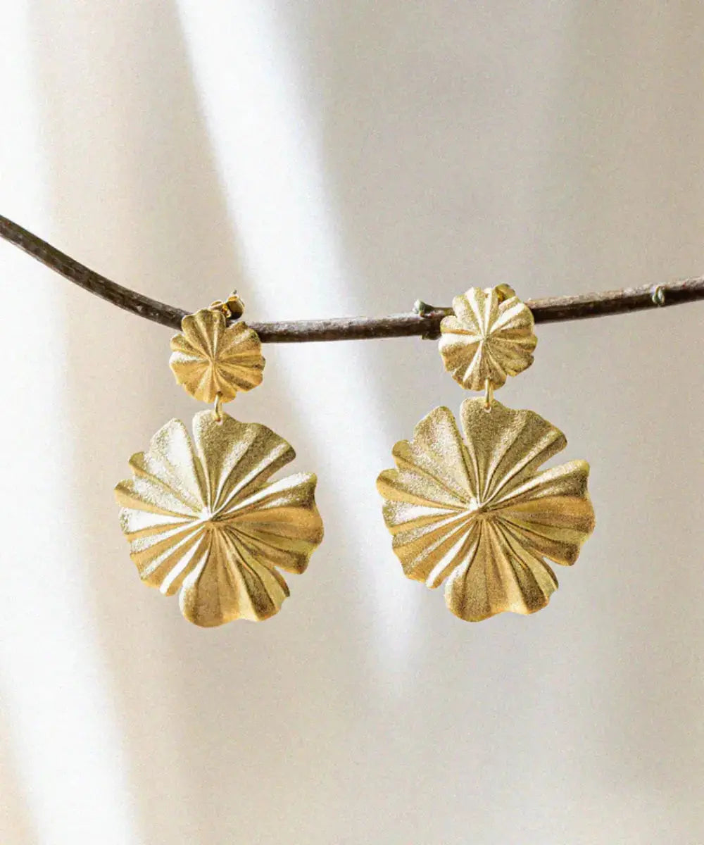 Photo zoomée des boucles d'oreilles Tivoli de Bacci Paris