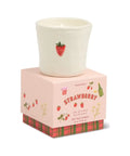 Bougie céramique Fraise Bistro Paddywax vu de face sur fond blanc