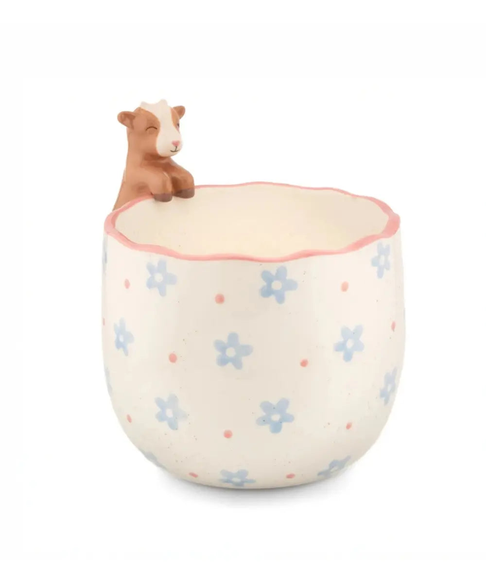 Cache pot chevre peeking goat sass and belle en porcelaine bleue pour plante d interieur.