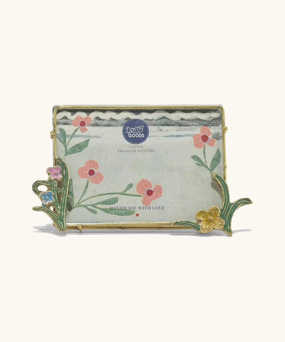 Cadre Ivy Grand Doing Goods détail produit sur fond clair