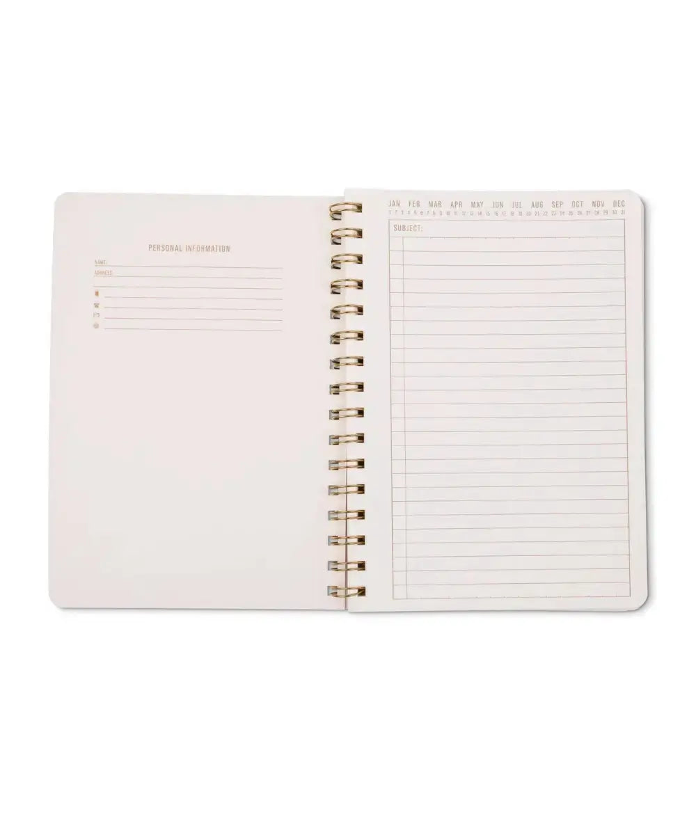 Composé de 160 pages lignées