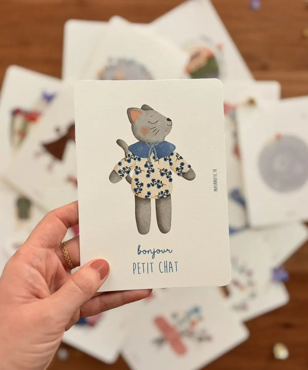 Carte Postale "Doudou Chat anémone" | Papier Poetic - Carte Postale Doudou Chat anémone de la marque française Papier Poetic
