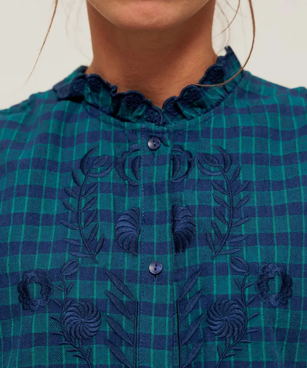 Chemise a carreaux vert Helyssa Emilie Karston avec grand col retro brode et festonne