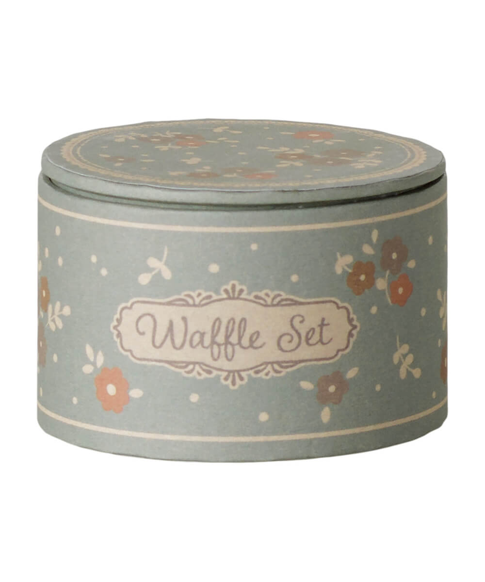 Coffret Gaufrier pour Souris Maileg, autre vue sur fond blanc 2