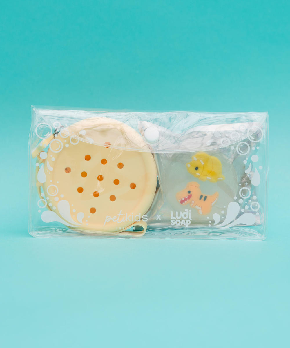 Coffret Savon et Pochette Petikids Dino sur fond clair