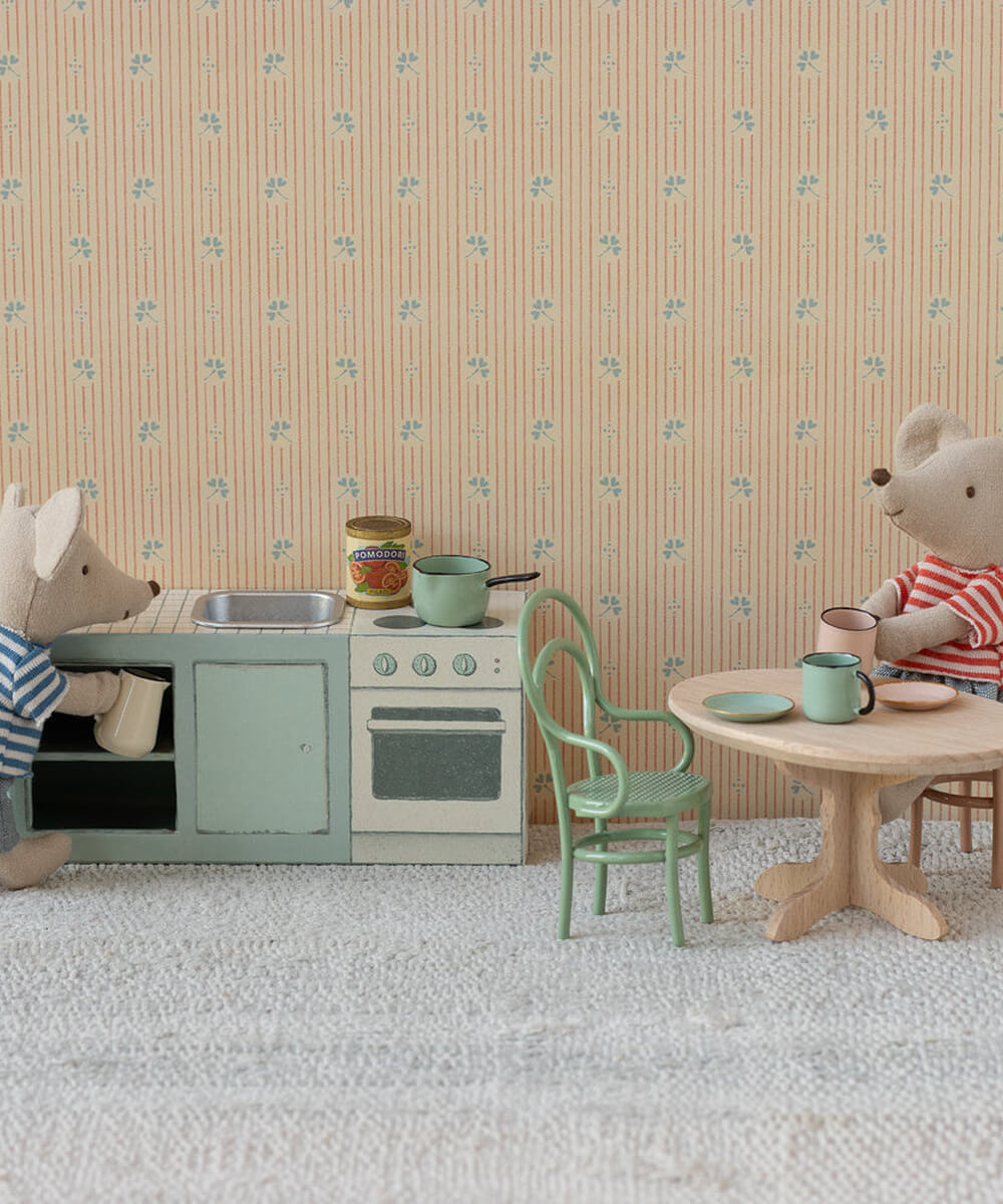 Comptoir de Cuisine pour Souris de la marque Maileg, dans une scène miniature