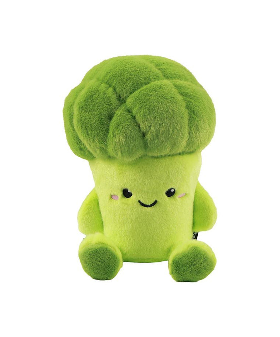 Coussin Brocoli Benny de la sélection Merci Léonie, sur fond blanc