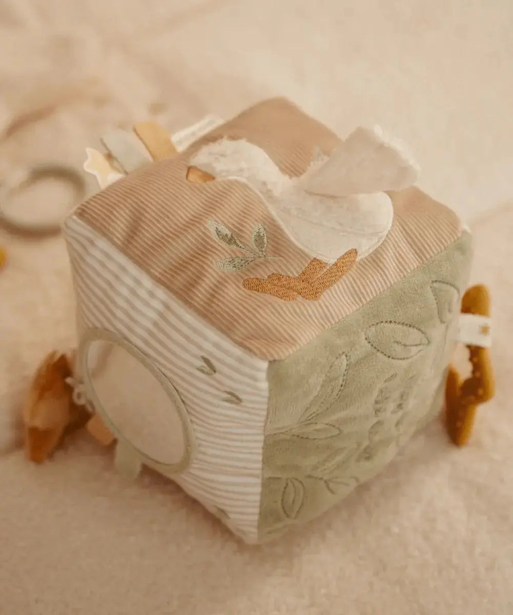 Détails du joli cube Newborn de la marque Little Dutch