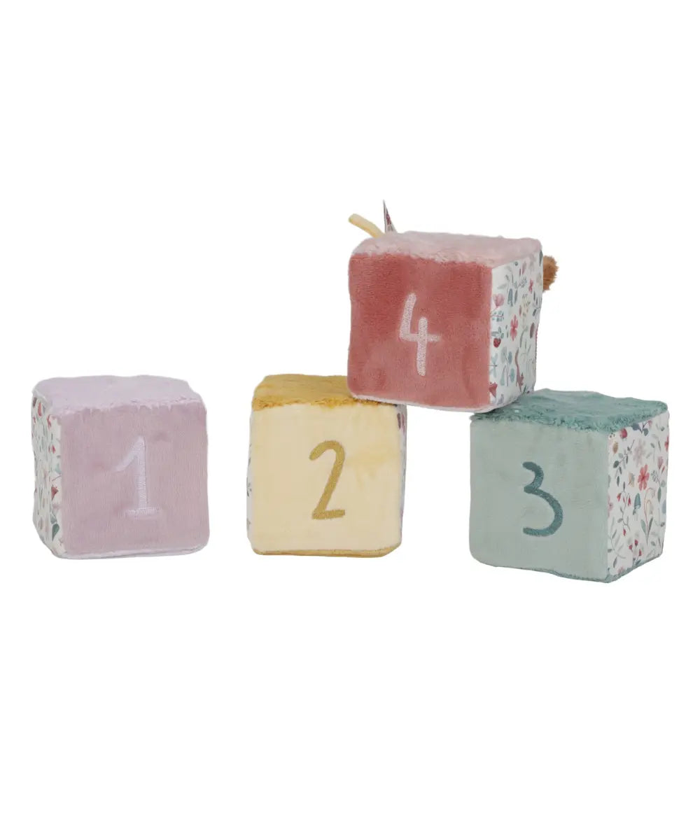 Set de 4 cubes d'éveil de la collection Fairy Garden de la marque Little Dutch