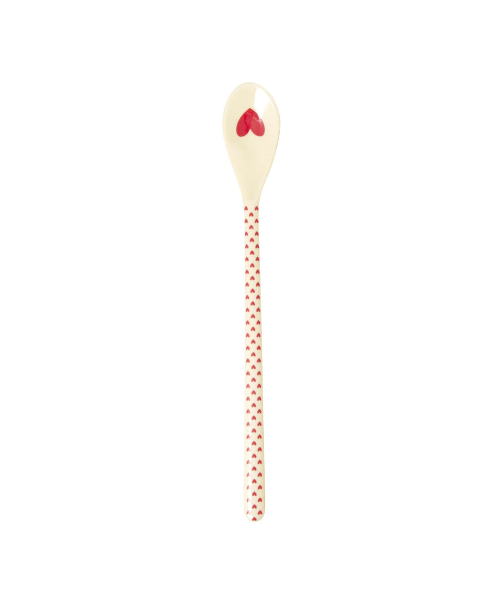 Cuillère latte en mélamine Favorite Hearts, variante Rouge, de Rice sur fond blanc