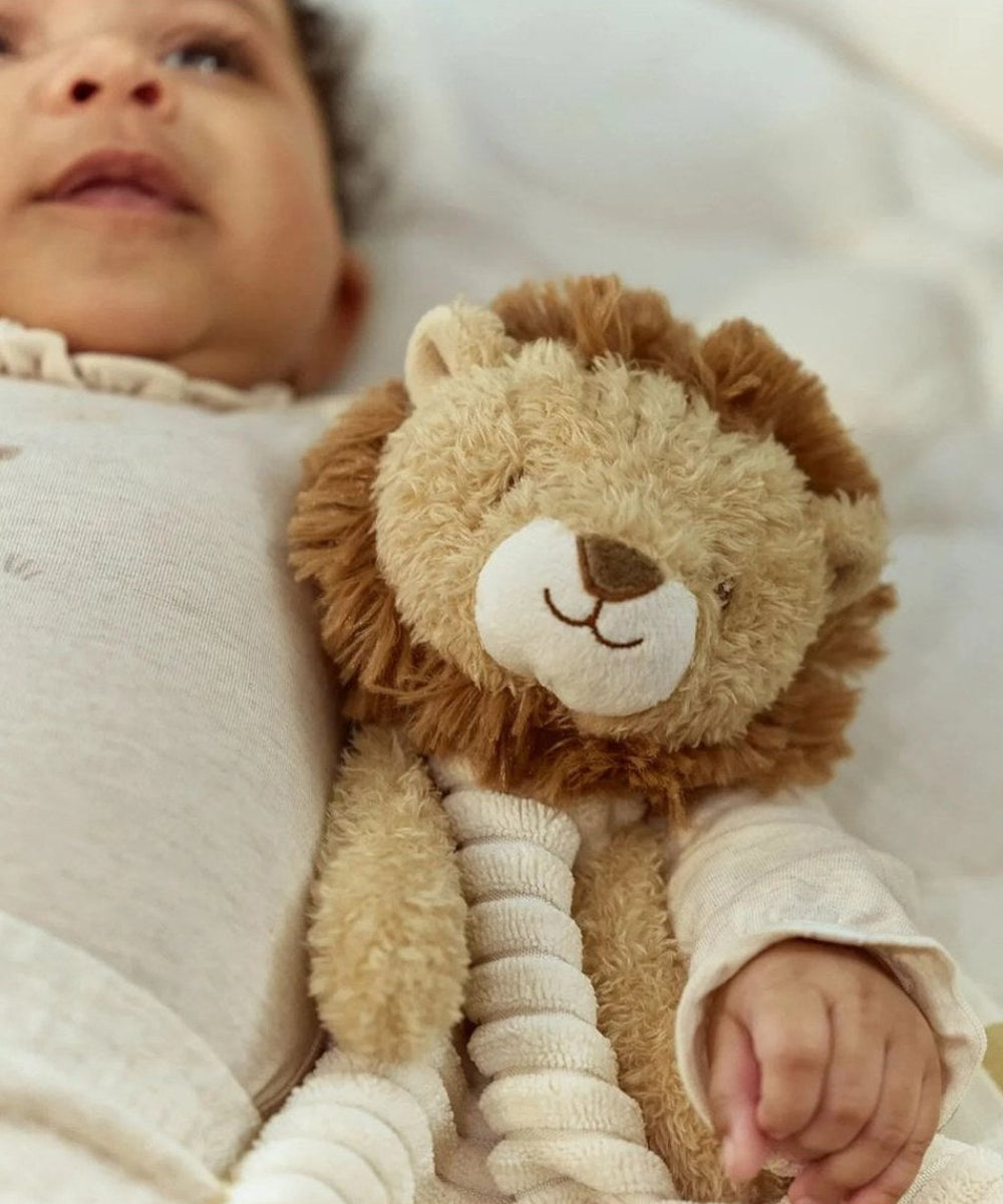 Doudou Lion de la collection Safari Friends de la marque Little Dutch
