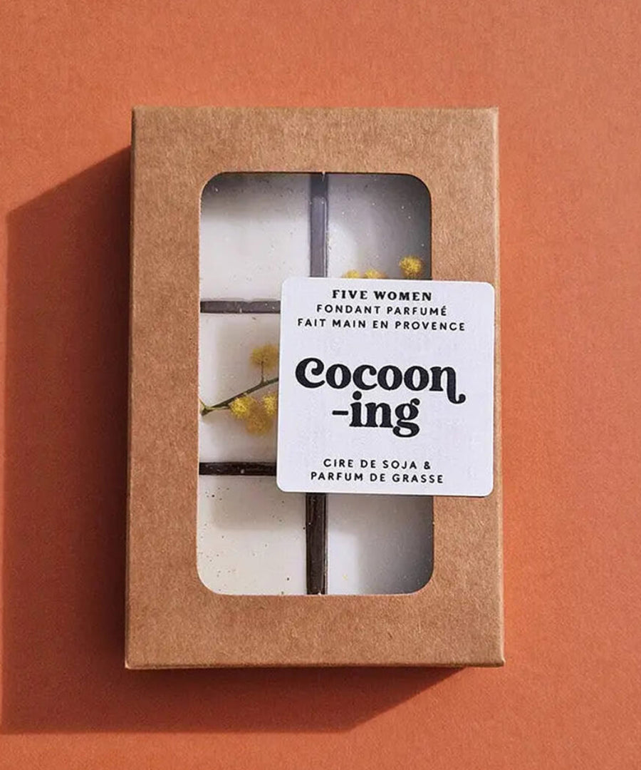 Fondants parfumés Cocooning de la marque Five Women, en mise en scène