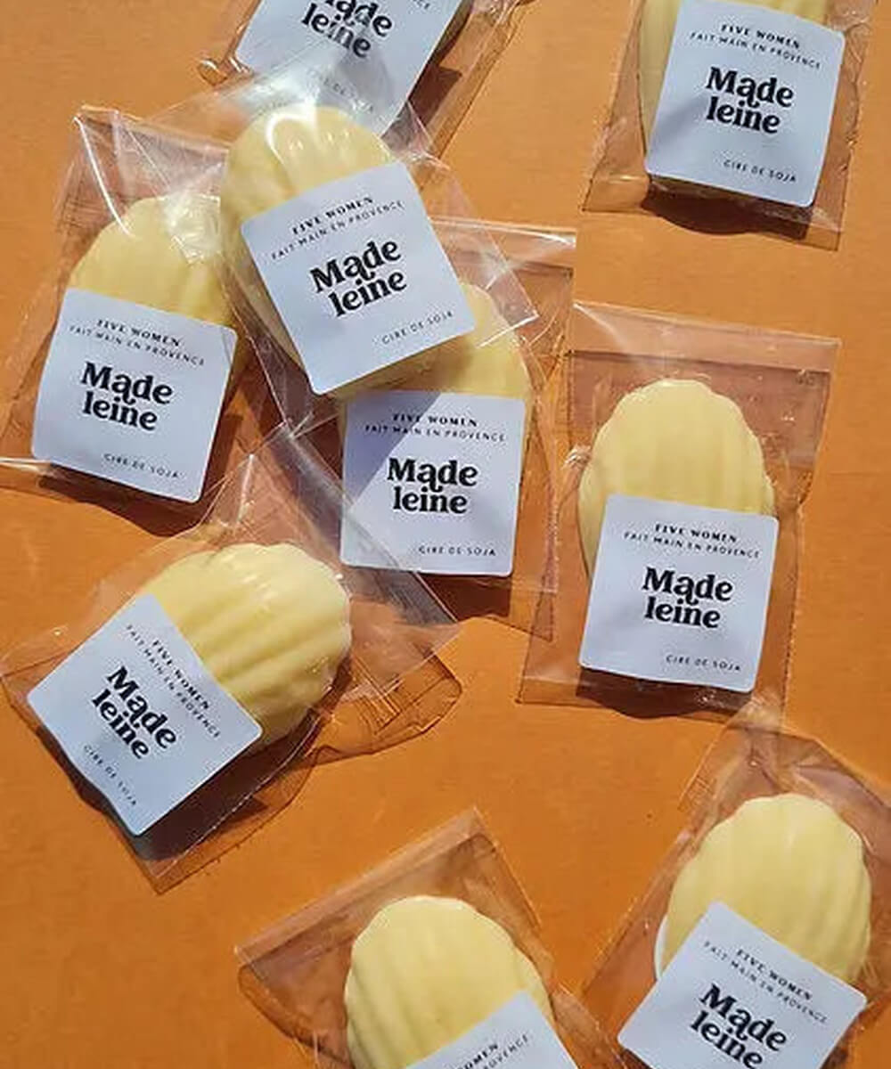 Fondant parfumé Madeleine de la marque Five Women, en mise en scène