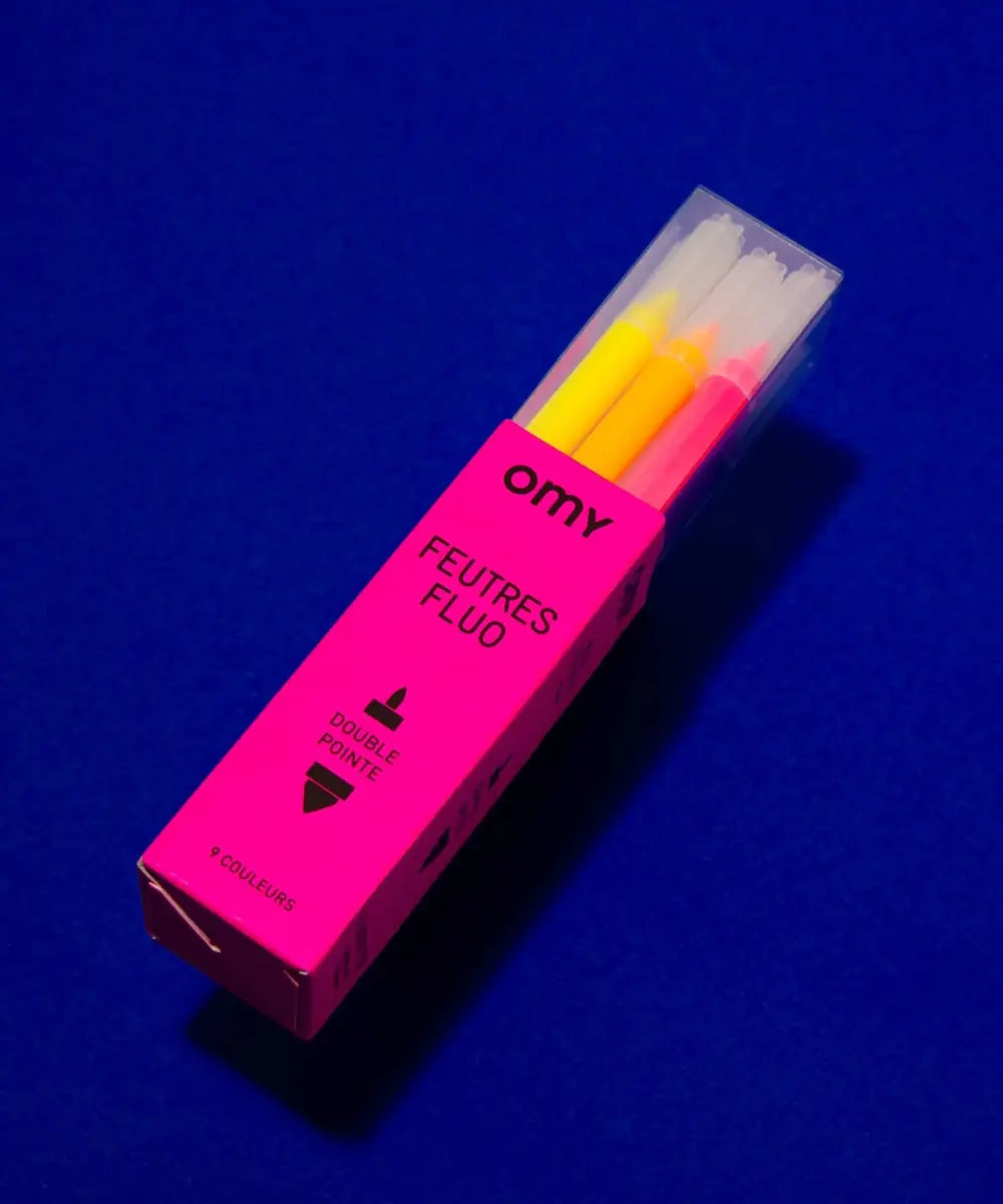 Pochette de 9 feutres fluo double pointe dans leur boite pot a crayons par omy.