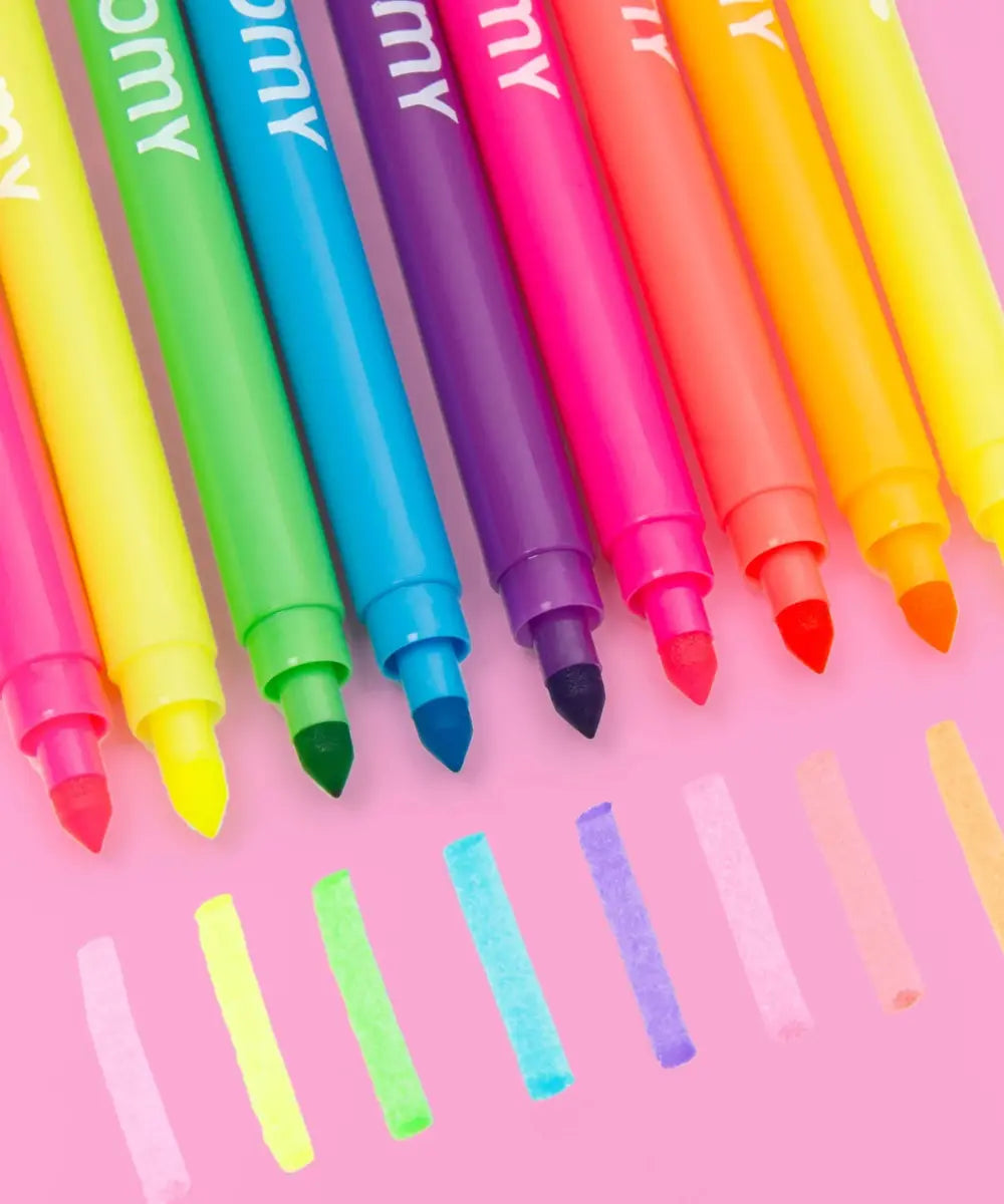 Pochette de 9 feutres fluo double pointe dans leur boite pot a crayons par omy.