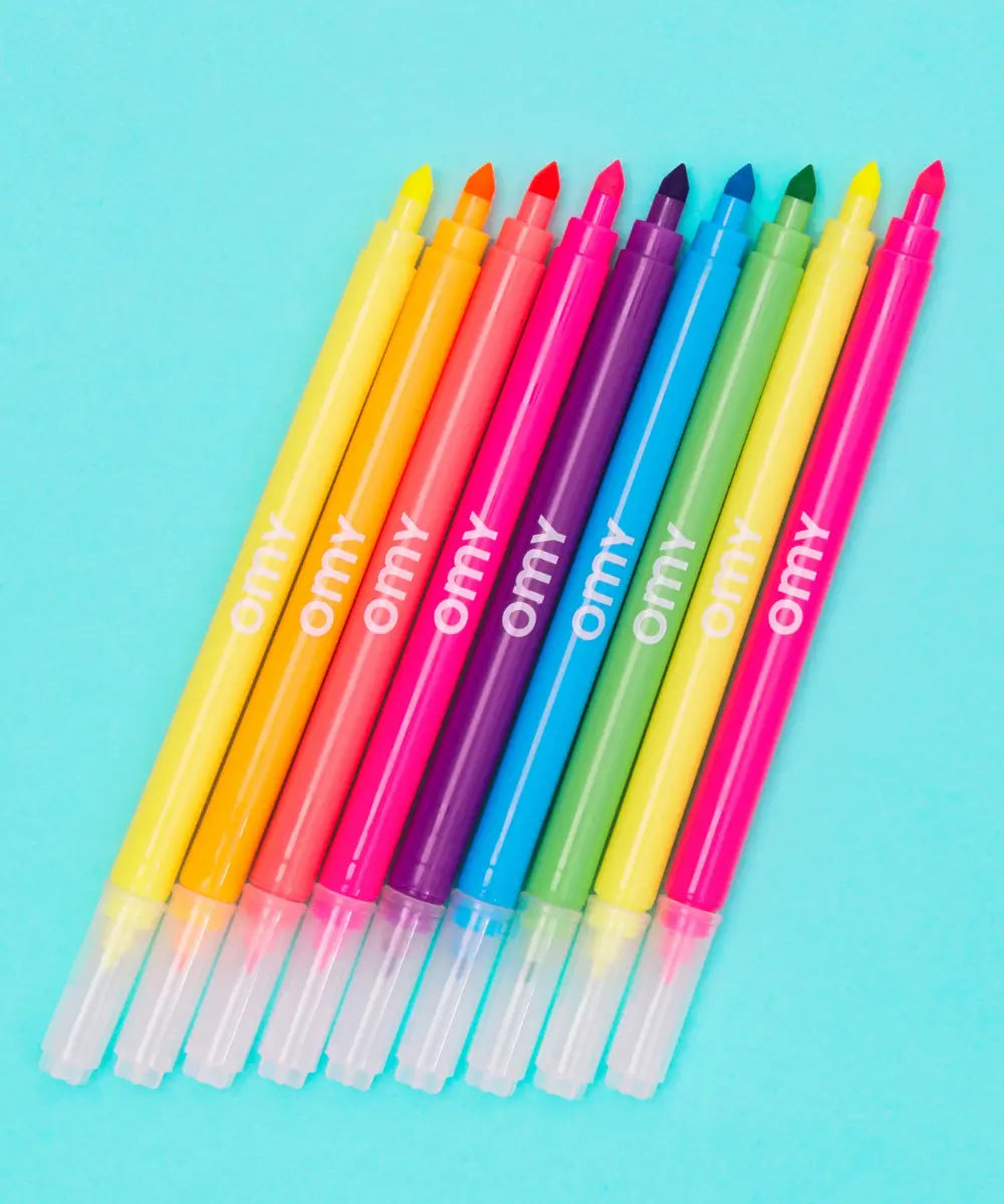 Pochette de 9 feutres fluo double pointe dans leur boite pot a crayons par omy.