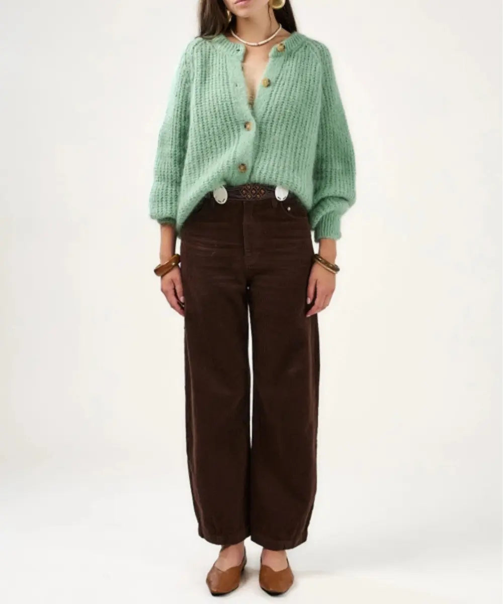 Gilet en mohair couleur vert sauge, coupe loose