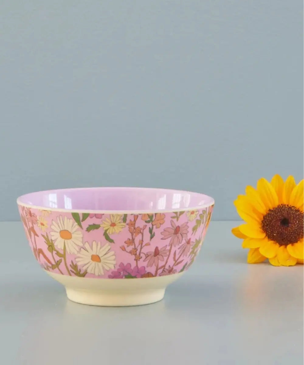 Bol en mélamine taille medium imprimé fleurs de marguerites Daisy Dearest de la marque RICE