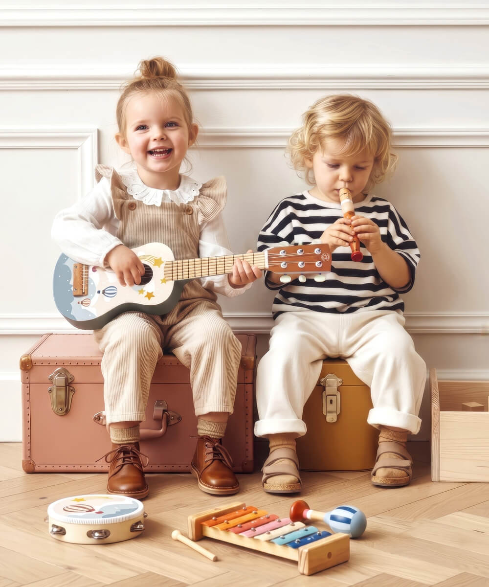 Grand coffret musical en bois de Speedy Monkey, en situation