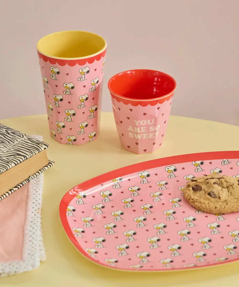 Grand gobelet en mélamine Snoopy rose de la marque Rice