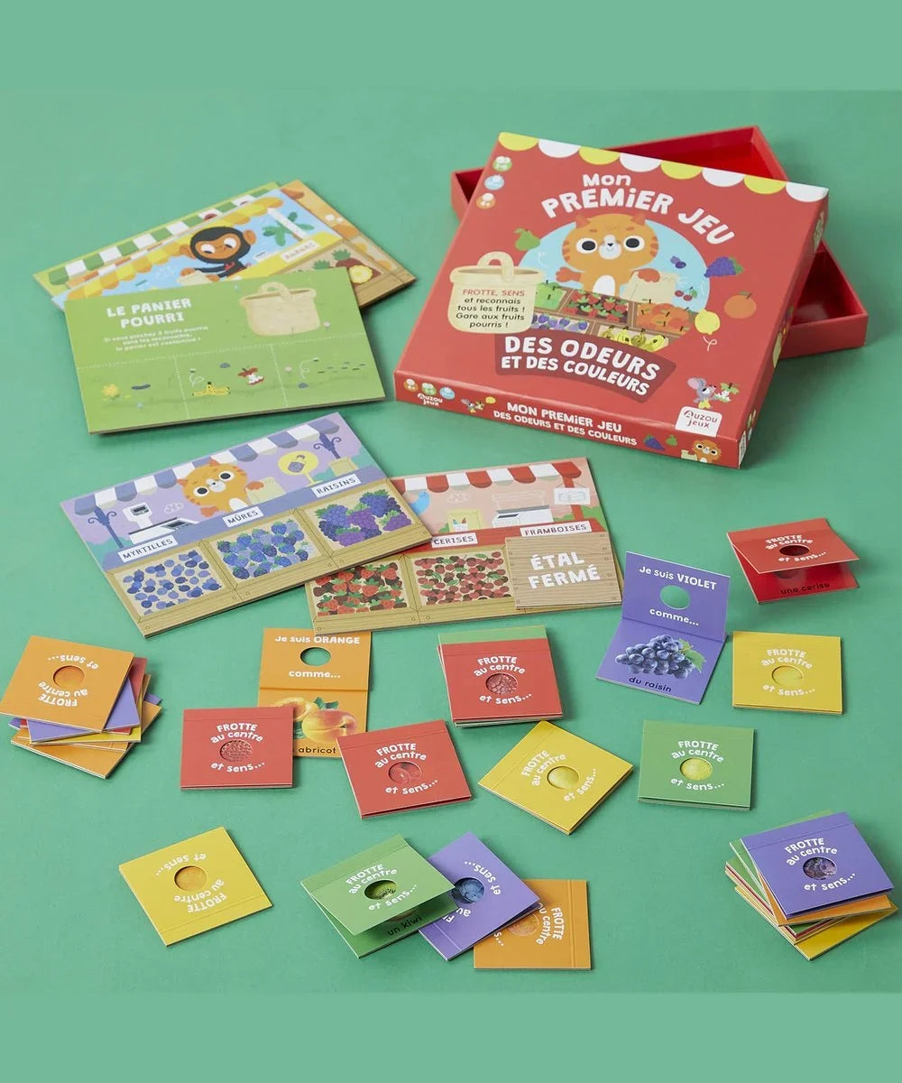 Gros plan en situation de Grand jeu - mon premier jeu des odeurs et des couleurs de la marque Auzou