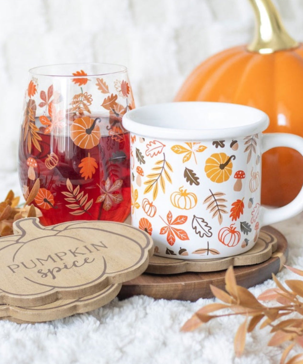 Grand Mug Feuilles et Citrouilles d’automne de la sélection Merci Léonie en détail ou en situation