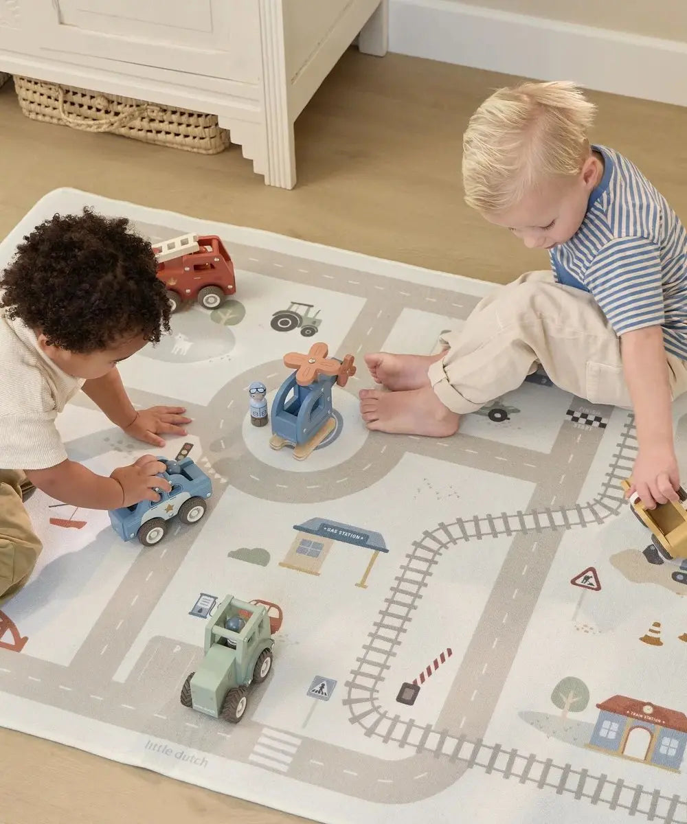 Hélicoptère en bois jouet - Bleu Little Dutch en situation