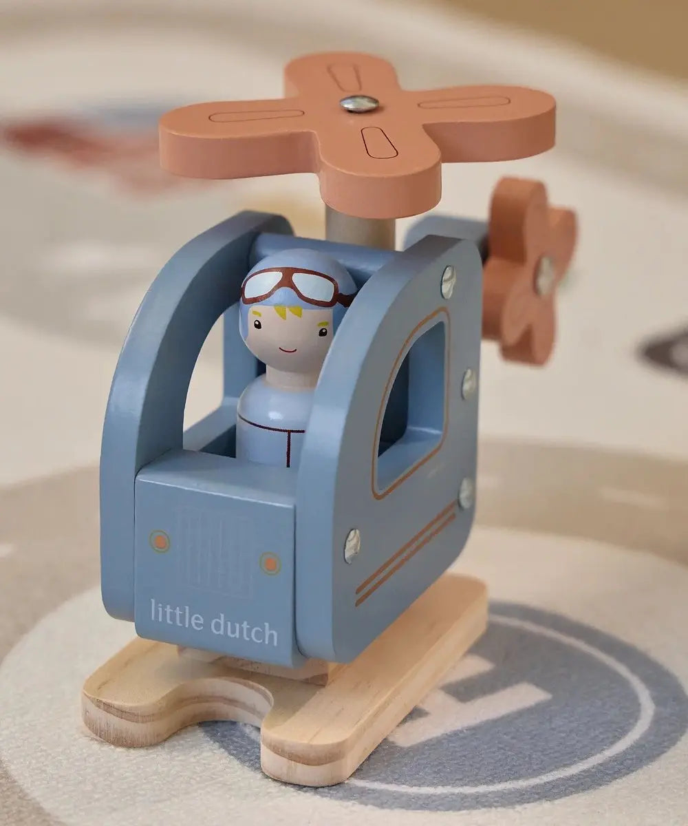 Hélicoptère en bois jouet - Bleu Little Dutch en situation