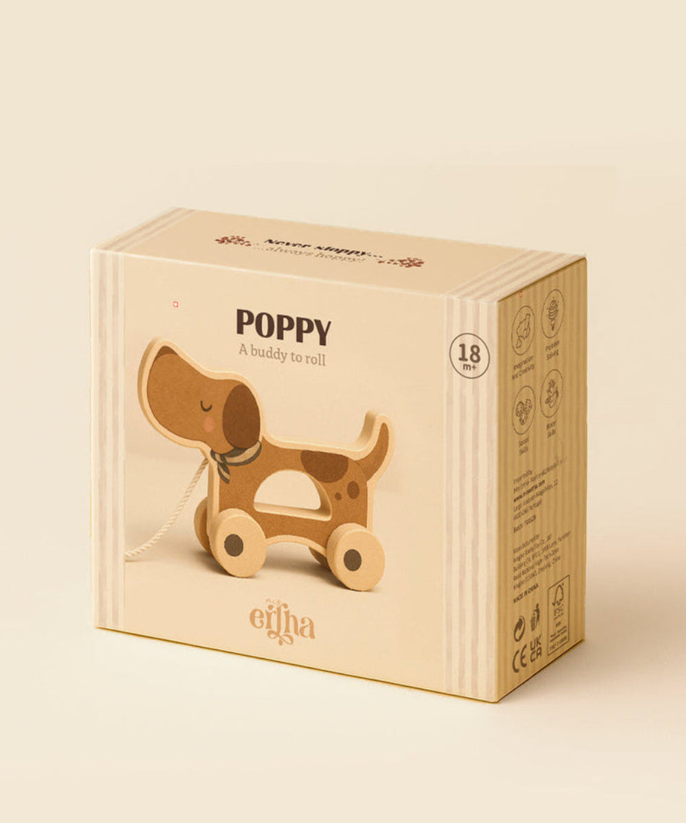 Jouet à tirer en bois Poppy le chien de la marque pour enfants, Mrs. Ertha.