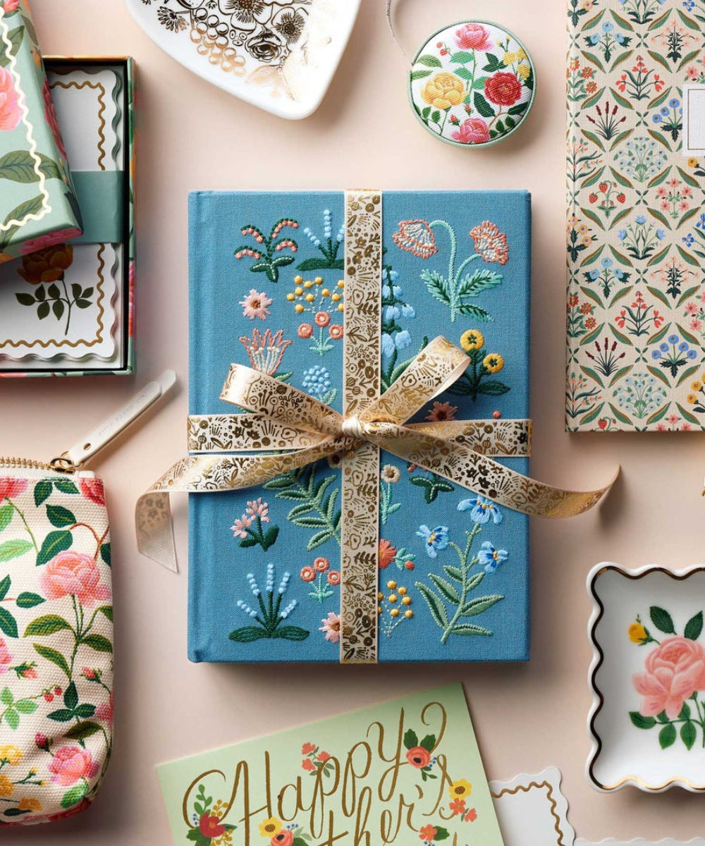 Journal Menagerie Garden dans un univers de papeterie fleurie