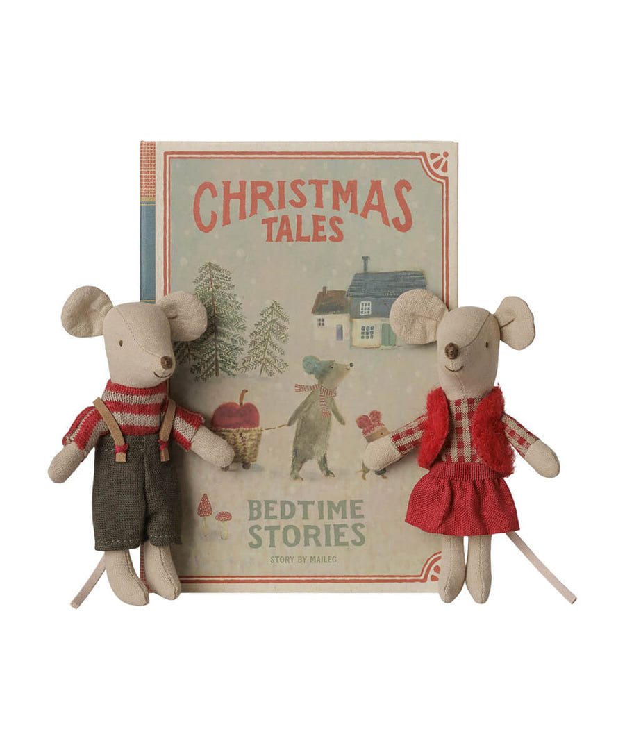 Jumeaux Souris de Noël en Coffret Livre de la marque Maileg, sur fond blanc