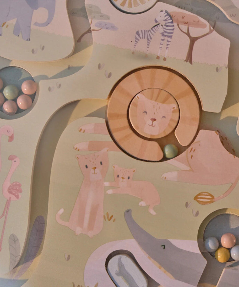 Labyrinthe magnétique en bois - Safari Friends de Little Dutch en situation