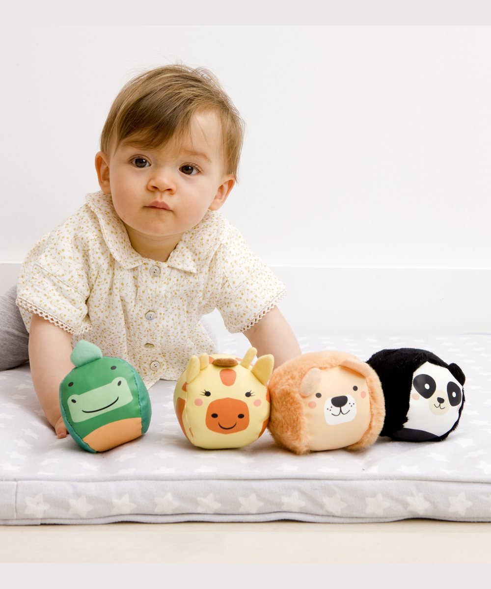 Vue d'ensemble en situation de Les Dooballs - Set de 4 balles doudous - Jungle de la marque Little Big Friends