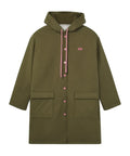 Manteau vert 100 pour cent coton avec capuche et boutons pression rose contraste.