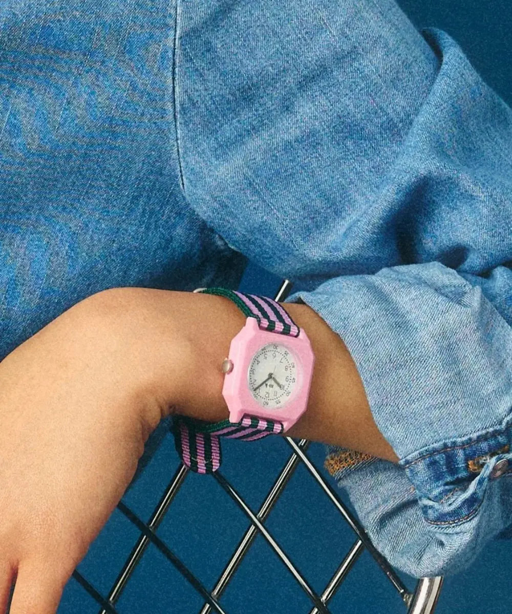 Montre vintage enfant et femme avec bracelet en nylon et cadran pedagogique mini kyomo.